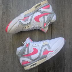 Nike Air Tech Challenge 2