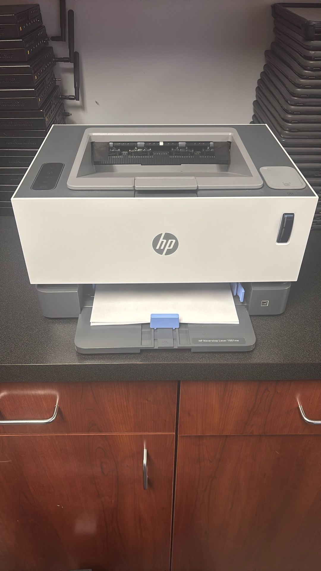 HP Neverstop Laser 1001nw w/extra 2 Toner