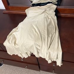 $1 Women’s Medium Skirt