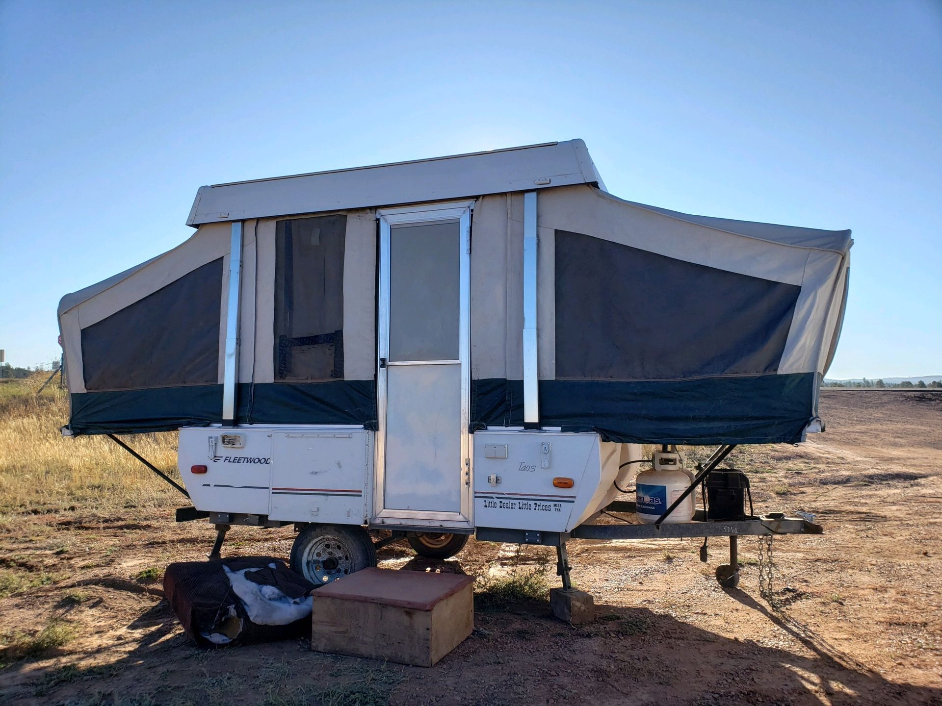 2005 Fleetwood Taos Pop Up Camper for Sale in Mesa, AZ OfferUp