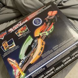 12$ Cars Kids Racetrack (BRAND NEW*~Son Just Took Out The Cars) He Got 2 Of These For His Bday