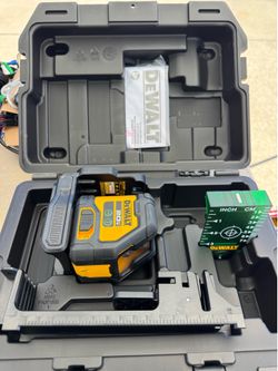 Brand New DeWalt 20V 3-Beam 360-Degree 3-Plane Laser Level (Tool Only)