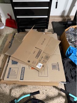 Moving boxes FREE