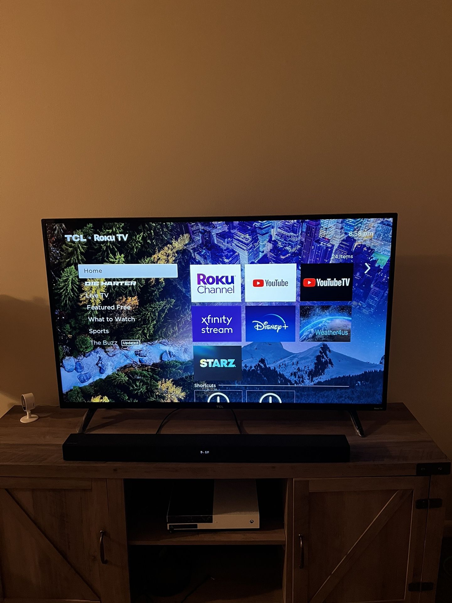 50 Inch TCL ROKU SMART TV