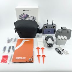 DJI Mini 4 Pro 4K Quadcopter Camera Drone MT4MFVD Fly More Combo