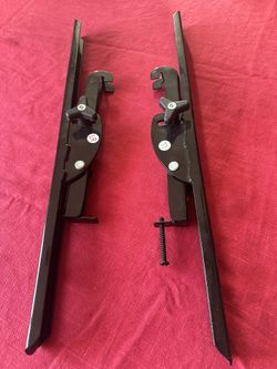 2 Metal Monitor Brackets Very Strong 20”