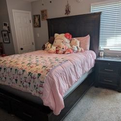 BED FRAME/ NIGHTSTAND 