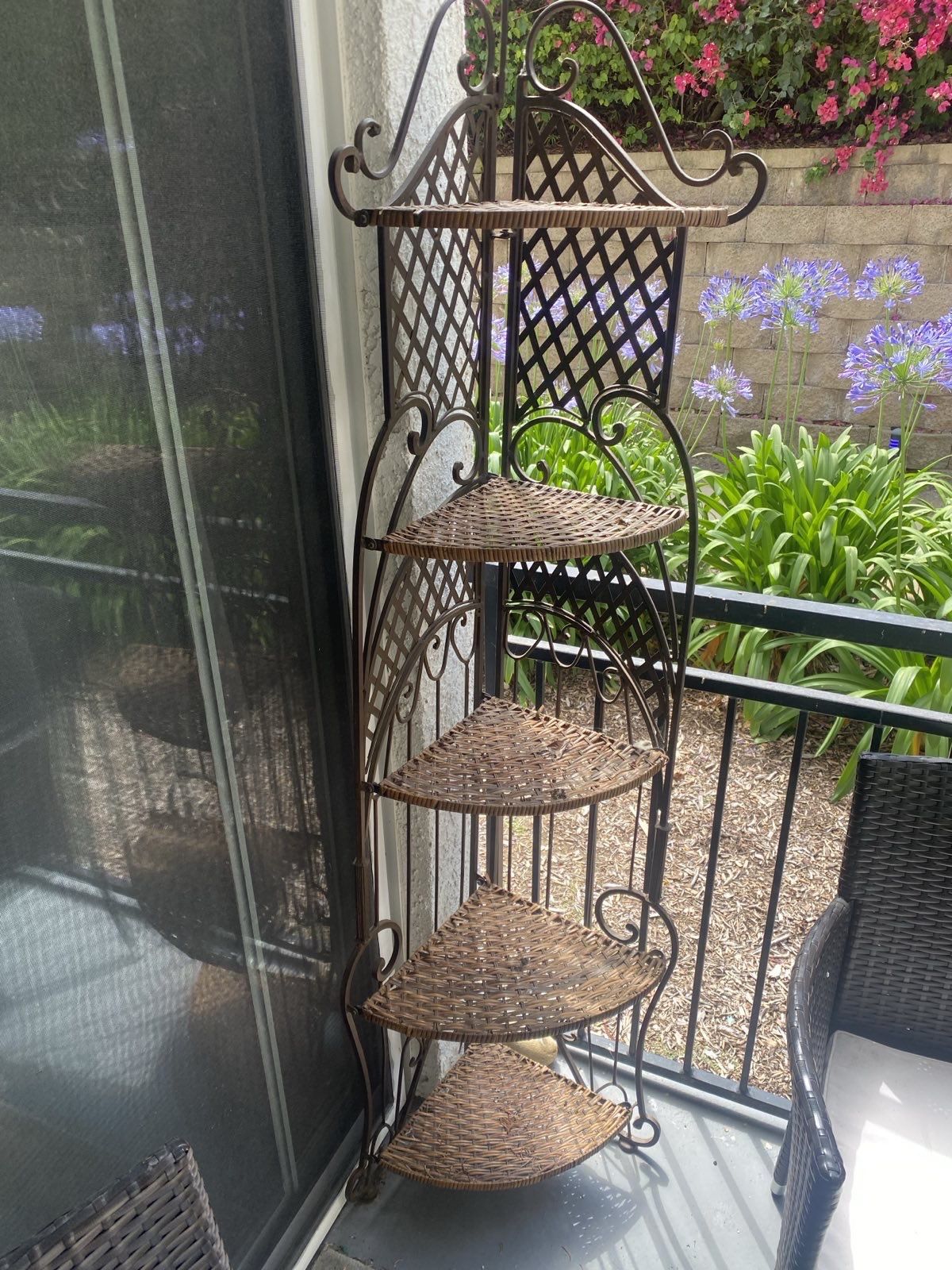 Corner Shelf