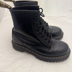 Dr. Martens AirWair With Bouncing Soles Black Genuine Leather Boots 6UK 7US 39 EU
