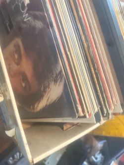 100’s of vintage records 100 for $200