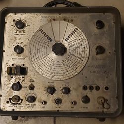 Sweep Signal Generator Model E-400, FM AM TV Television