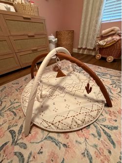 Baby play gym & tummy time mat