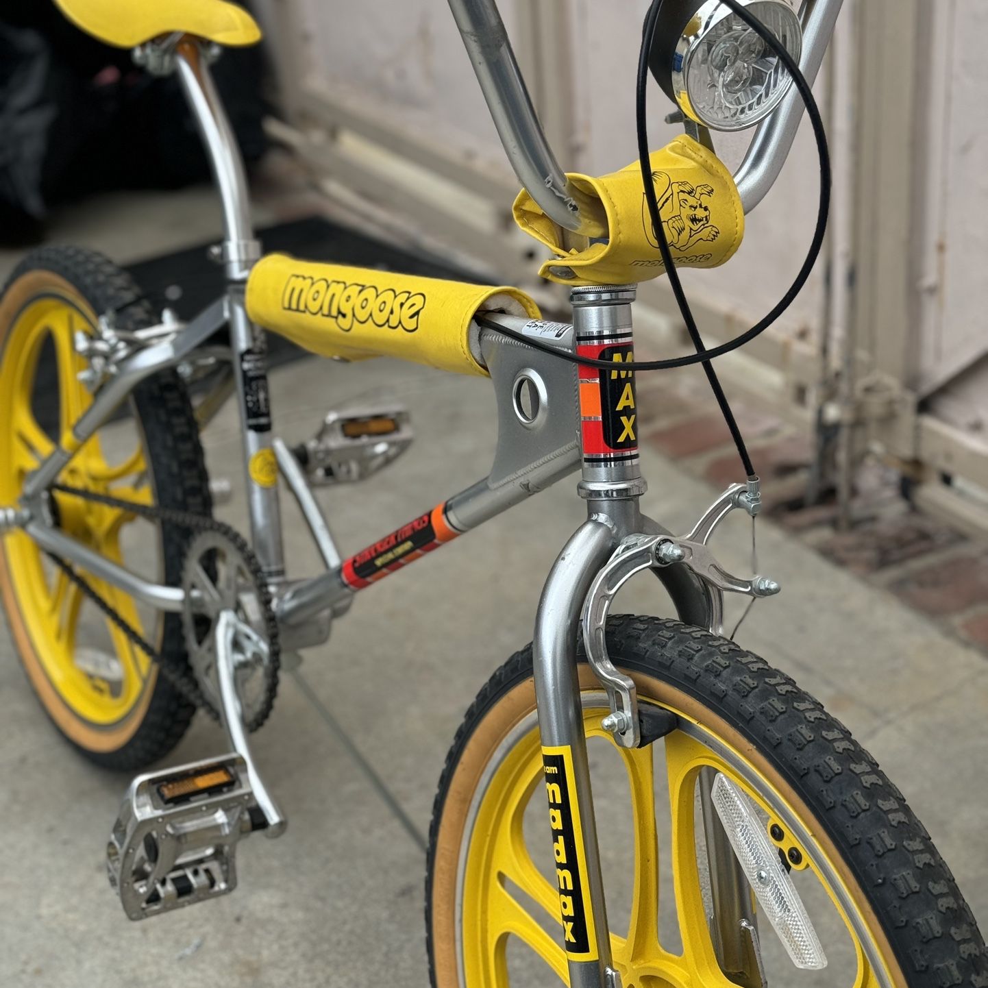 Mongoose Stranger Things Mad Max BMX Style Bike for Sale in Los 