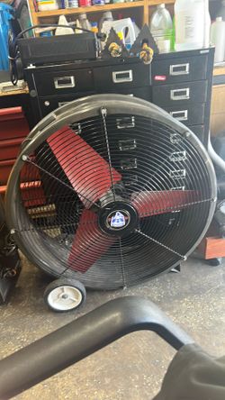 Shop fan