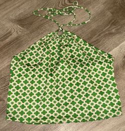 Gaze halter crop top checkered clover print and a tie at the back of the neck L.