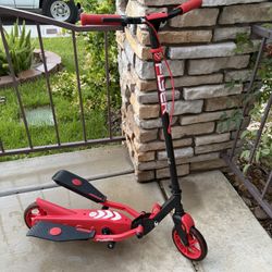 Y Flyer Children’s Step Scooter