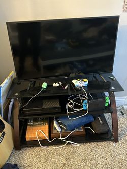 Flat Screen TV With Stand
