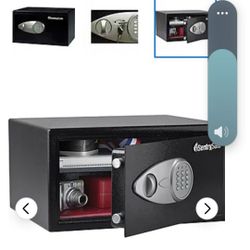 SENTRY SAFE DIGITAL SAFE NEW IN THE BOX