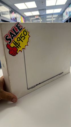 MacBook Air m3 8ram 256gb