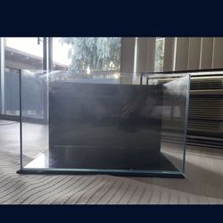 UNS 20G All-In-One Premium Fish Tank