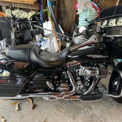 2014 Harley Davidson Street Glide Special With Add Ons