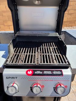 Weber Spirit 3-Burner Gas Grill with Sear Zone