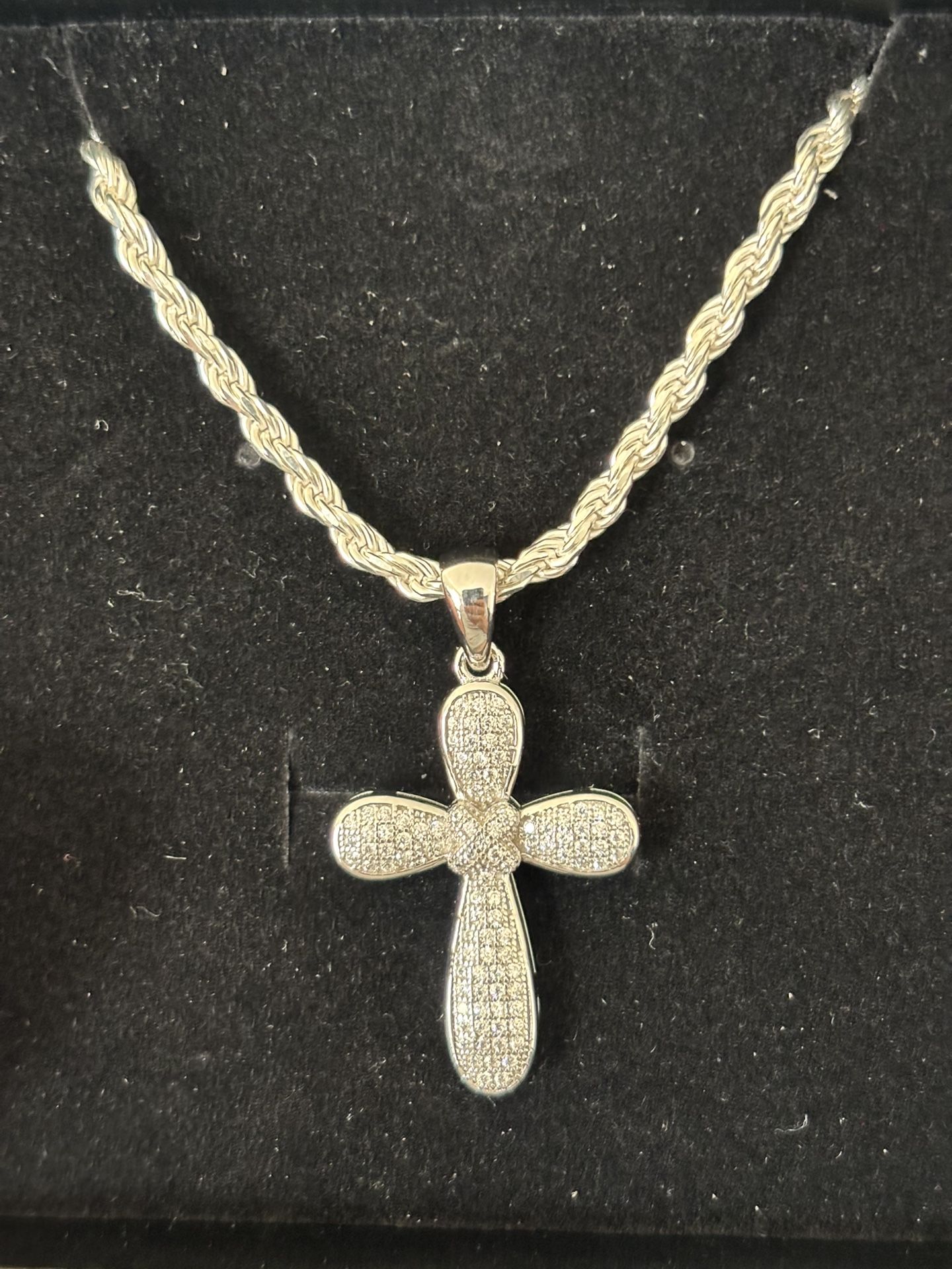 Silver Rope Chain And Cross