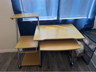 Compact Contemporary Computer Desk(best offer)