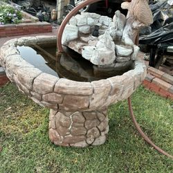 Bird Bath With Water Fall 