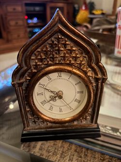 Gothic Arch Mantel Clock Quartz