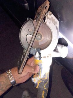DeWalt skill saw