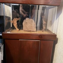 20 GAL ACRYLIC FISH TANK