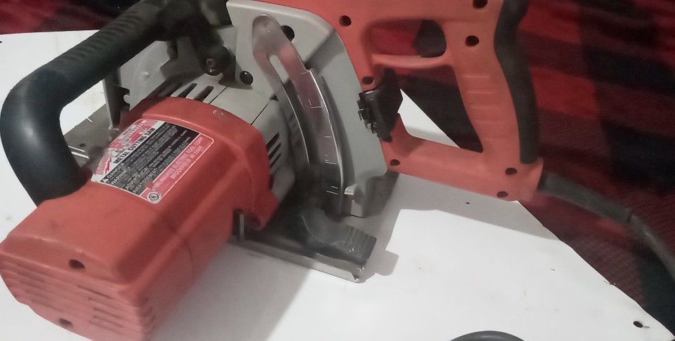 Milwaukee 8" Metal Cutting Saw 