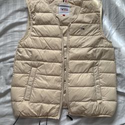 Cream Colored Tommy Hilfiger Vest $65 OBO