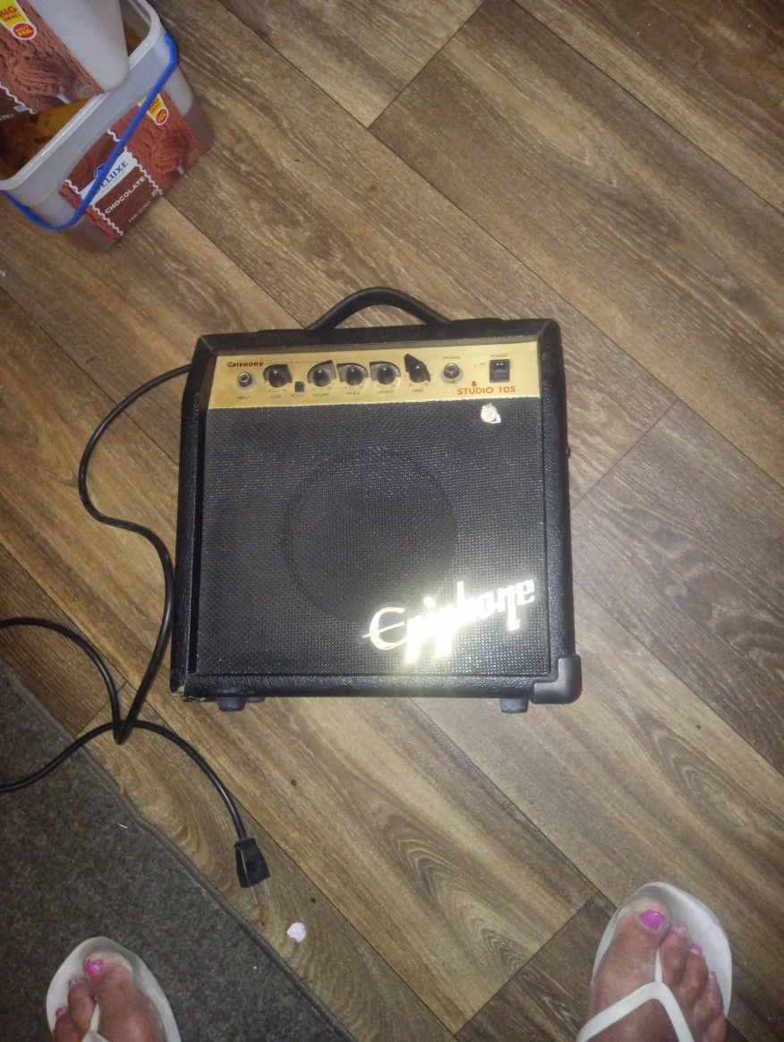 Mini Guitar Amp.
