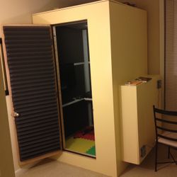 Music/vocal booth/ acoustic room