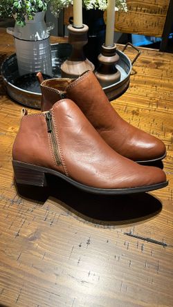 ***Price Negotiable*** Lucky Brand Women's Basel Ankle Boot Brown 9 1/2
