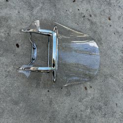 Motorcycle windshield