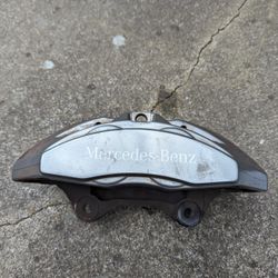 Caliper - Mercedes-Benz (231-421-42-98)

2013-2015 Mercedes-Benz ((contact info removed))

 Used