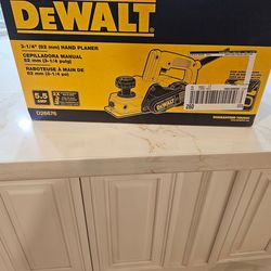 DeWalt Corded Hand Planer D26676 – Brand New (Full Kit)