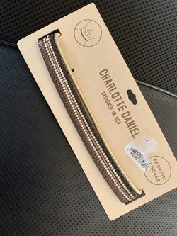 Statement choker necklace