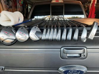 Golf set. Titleist, Cleveland Taylormade.