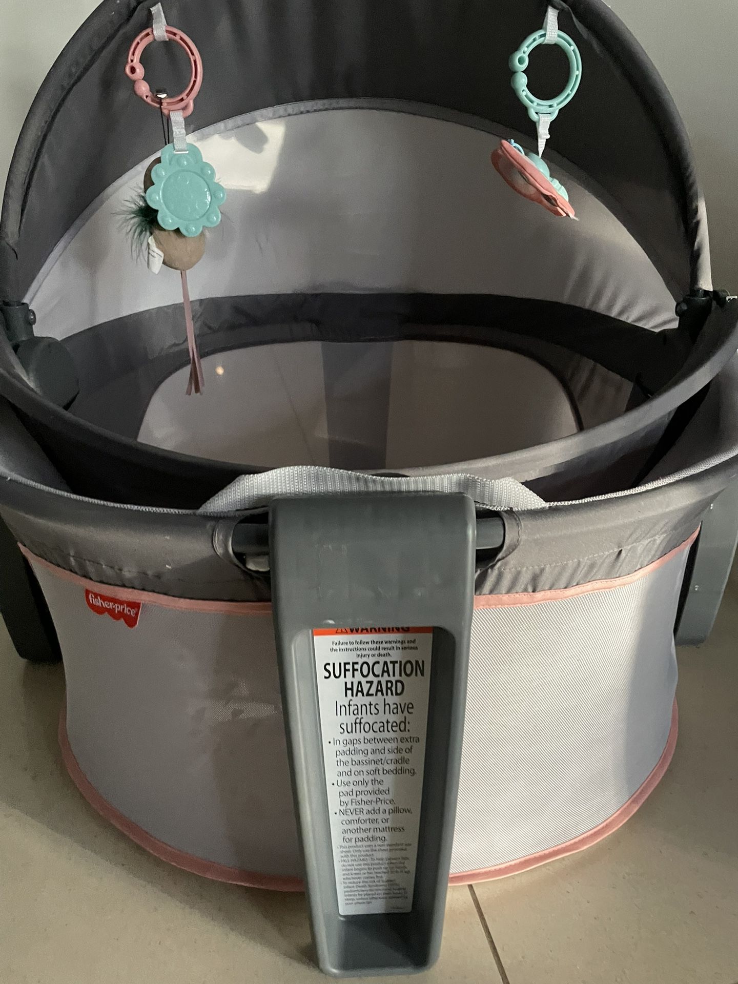 Fisher-Price On-the-Go Infant Dome Portable Bassinet and Play