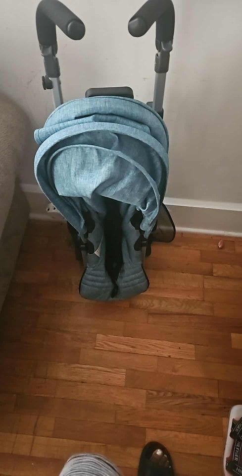 Lightweight Foldable Baby Stroller