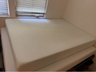 Full size memory foam mattress Zinus