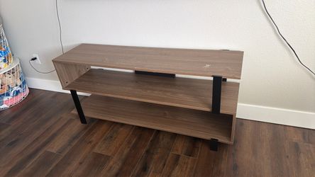 Modern Wood TV Stand / Entertainment Center