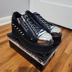 Shoes - Demonia 2" Platform Goth Shoes