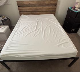 Cama Full completa con colchón incluido 🛏️✨