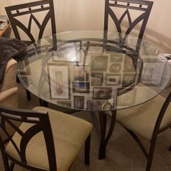 Round Metal Dining Room Table With Glass Top And 4 Chairs