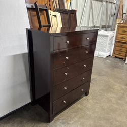 Dresser $160